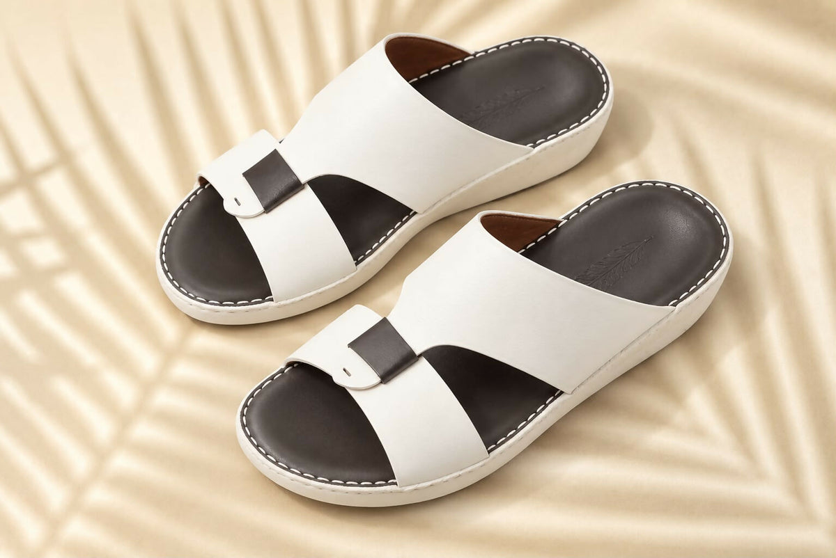 Genuine leather sandals suitable for everyday wear.