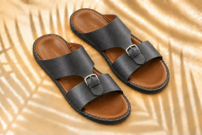 Genuine leather sandals suitable for everyday wear.
