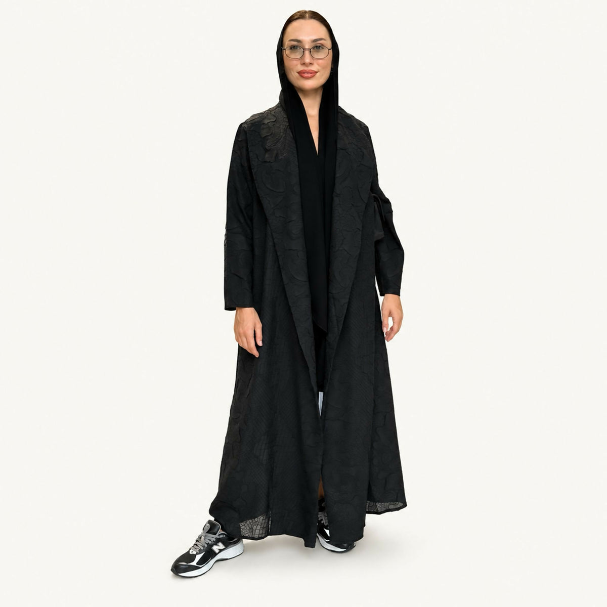 Abaya with a front fabric fold